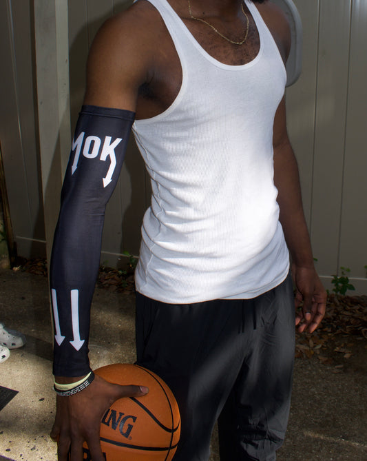 Omok Sleeves (Black)