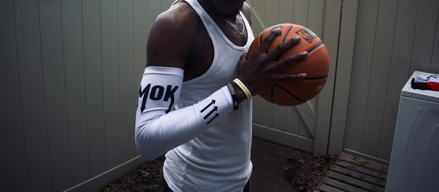 Omok Sleeves (White)