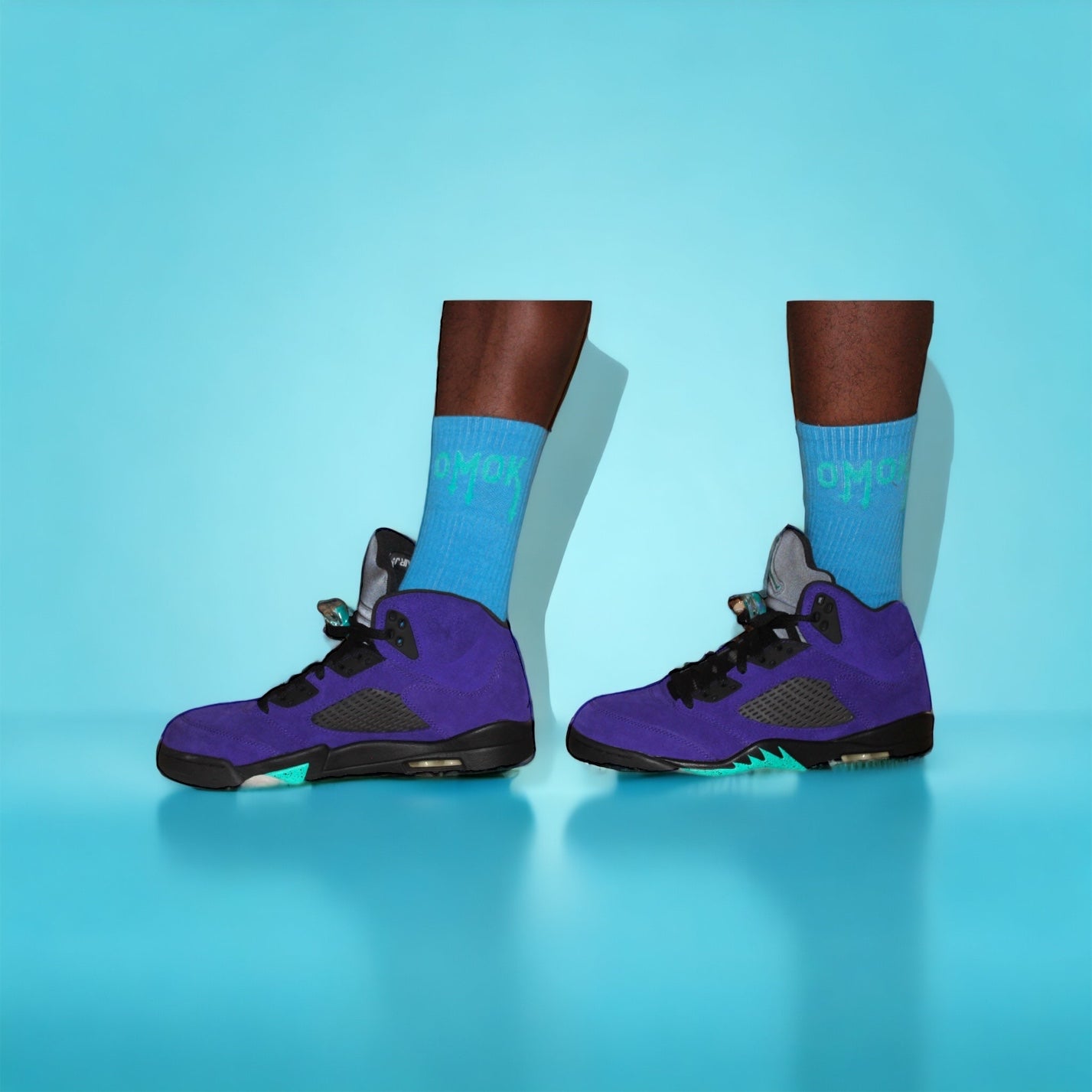 Omok Socks "Royalty Blue"